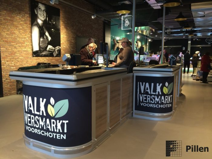 Textielframe met relcame door Pillen checkouts